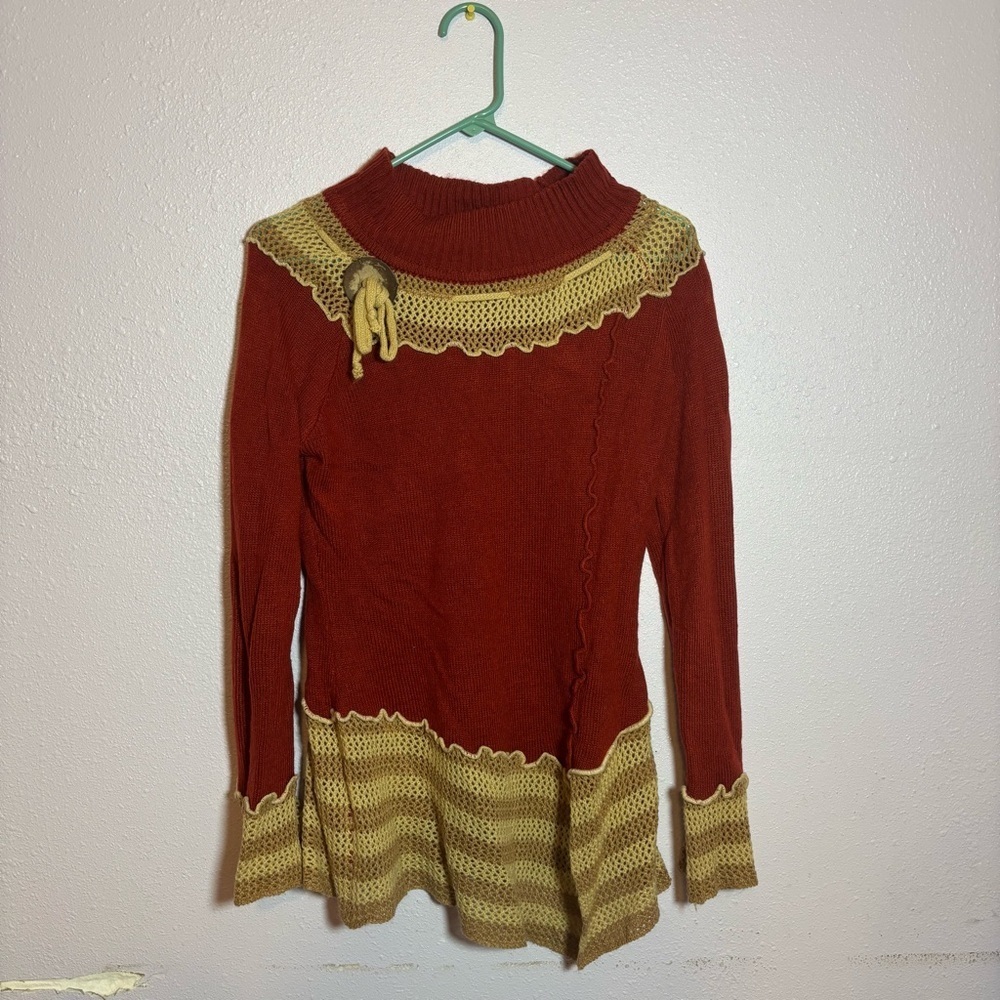 MISSLOOK Red and Tan Cowl Neck Sweater
